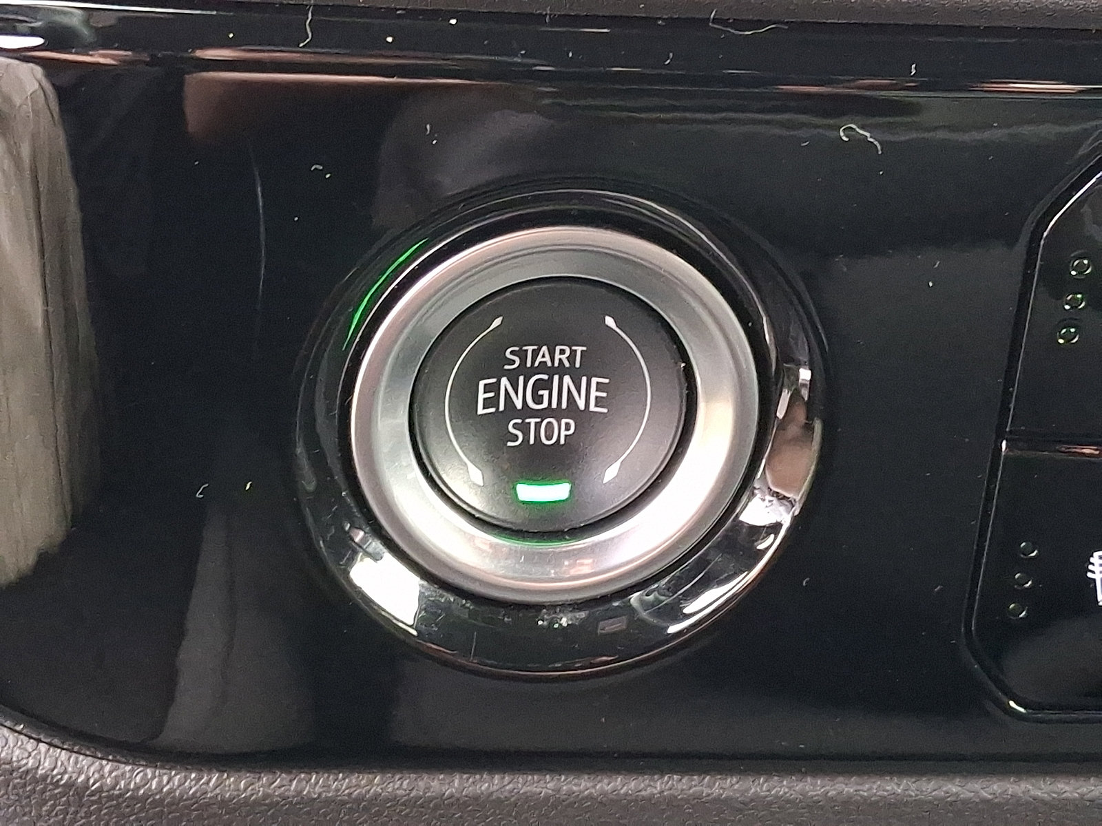 Certified 2024 GMC Sierra 1500 Elevation AWD/4WD image 23