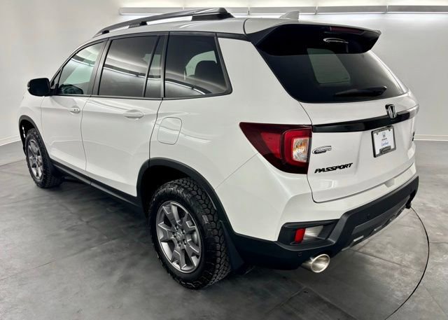 Certified 2025 Honda Passport TrailSport image 6