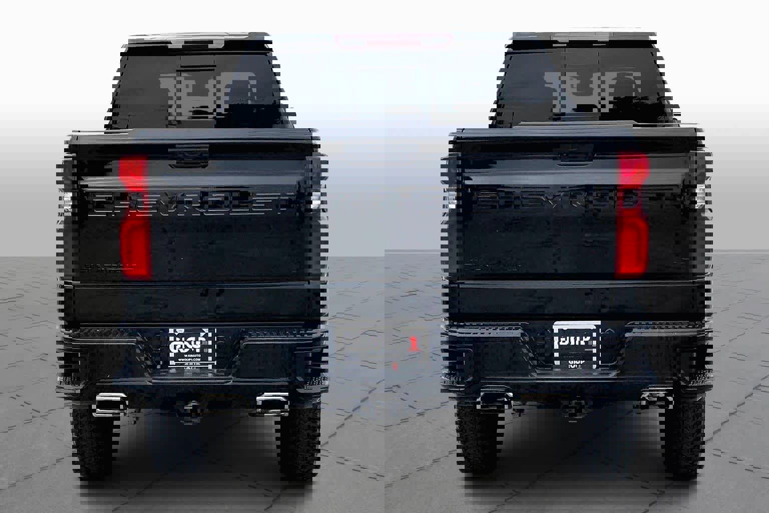 Used 2024 Chevrolet Silverado 1500 LT Trail Boss w/ Convenience Package II AWD/4WD image 5