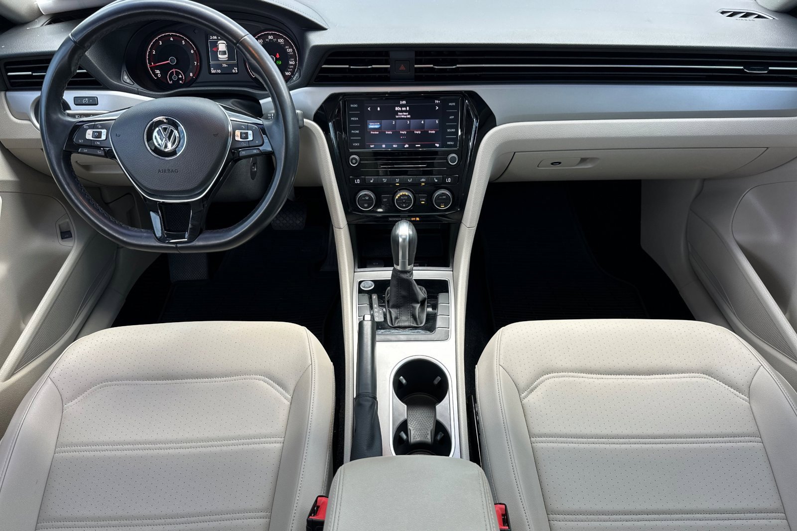 Used 2020 Volkswagen Passat 2.0T SE image 14