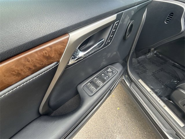 Used 2021 Lexus RX 350L Premium w/ Premium Package image 13