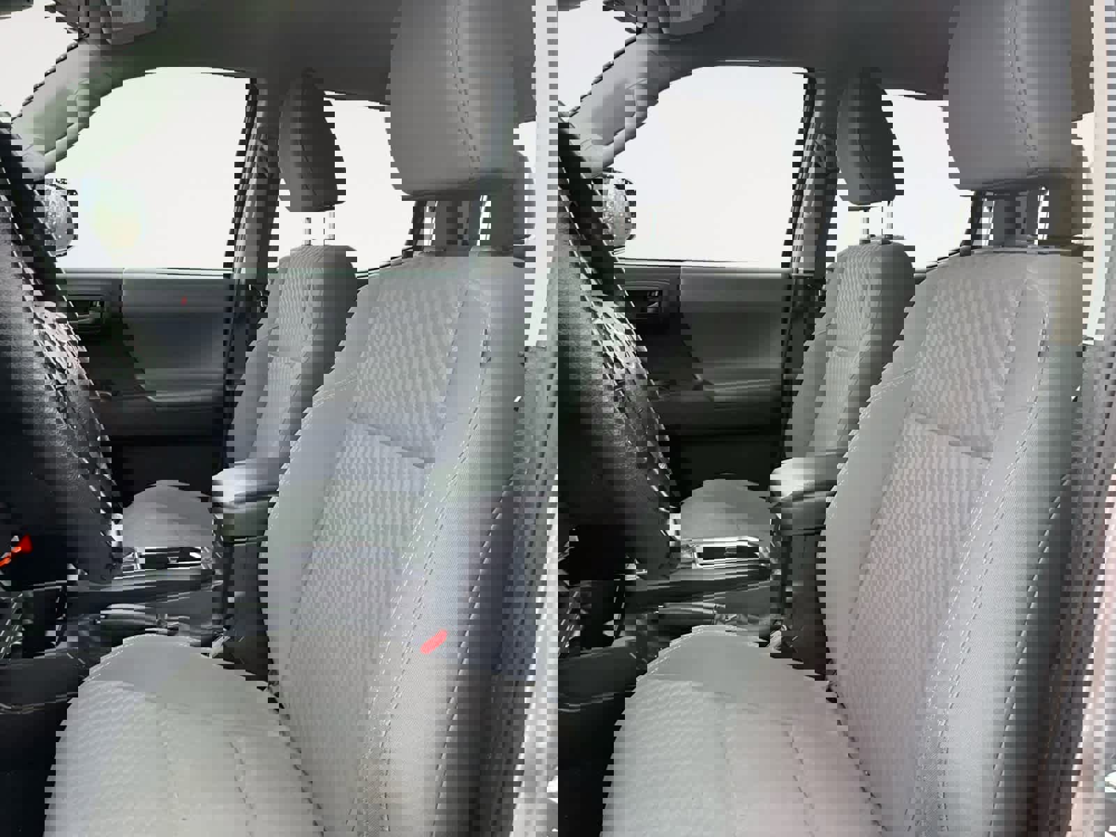 Used 2021 Toyota Tacoma SR image 13