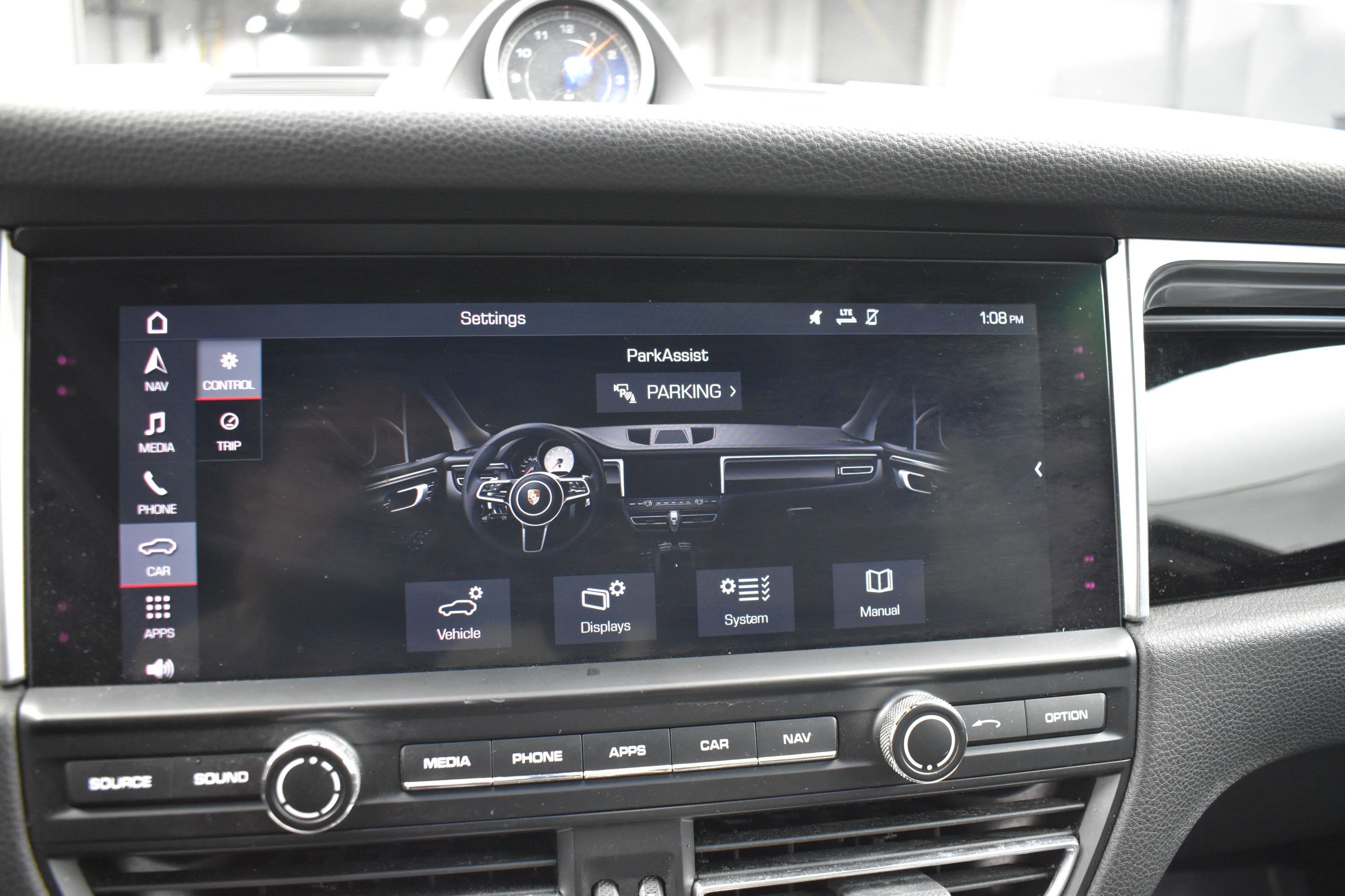 Used 2019 Porsche Macan AWD/4WD image 9