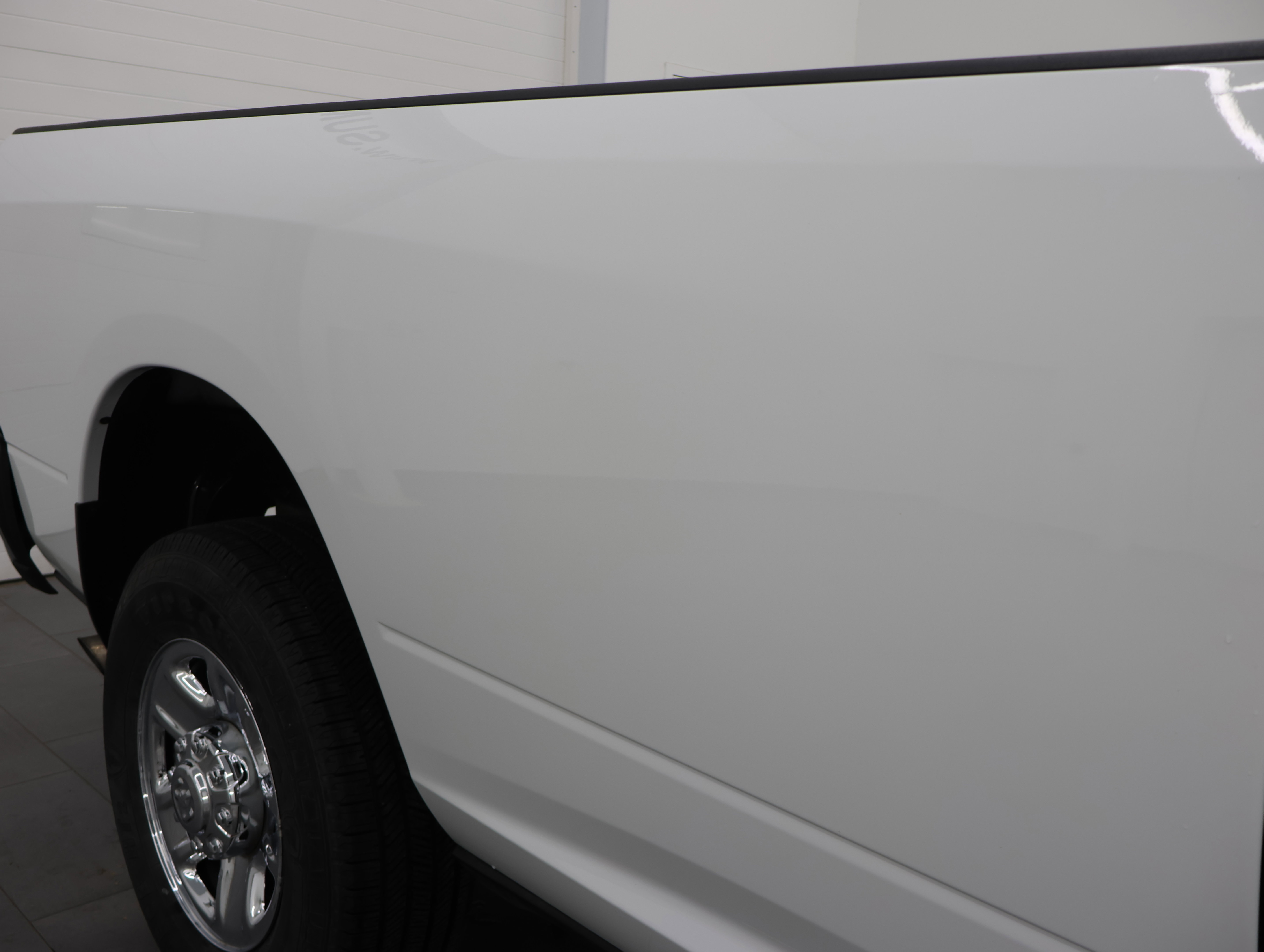 Used 2024 RAM 3500 Tradesman w/ Chrome Appearance Group AWD/4WD image 27
