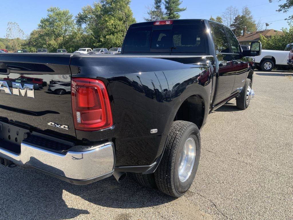 Used 2025 RAM 3500 Big Horn image 19