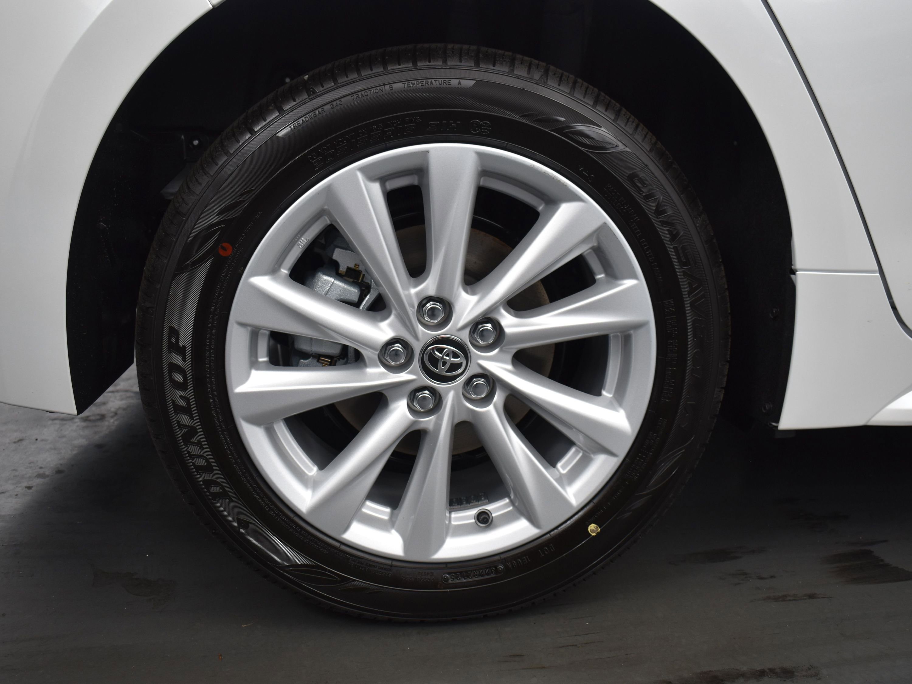 Used 2025 Toyota Corolla SE image 9