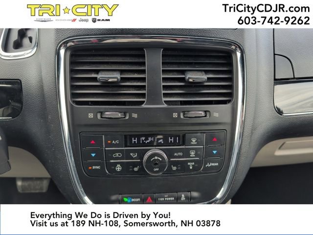 Used 2016 Dodge Grand Caravan SXT image 23