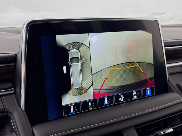 Used 2024 Chevrolet Suburban Premier image 15