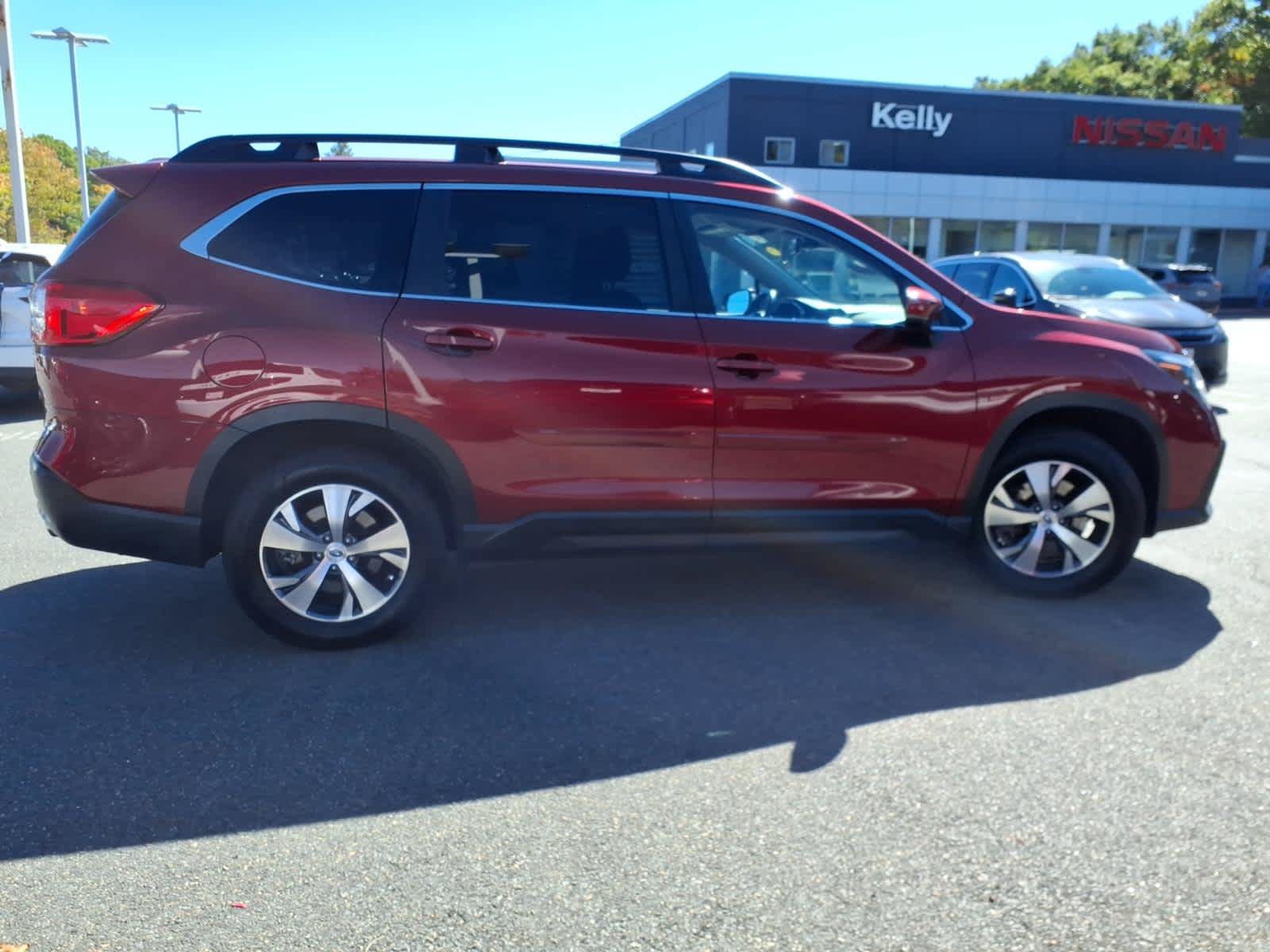 Used 2024 Subaru Ascent Premium w/ Convenience Package AWD/4WD image 4