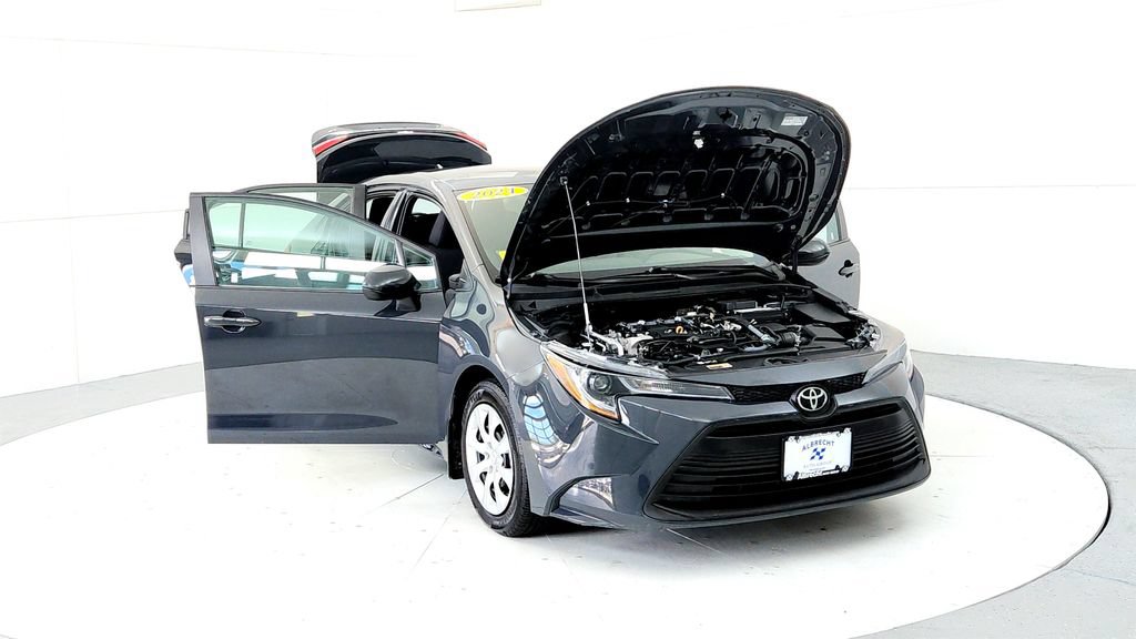 Used 2024 Toyota Corolla LE FWD image 9
