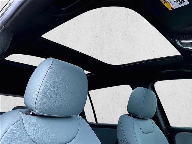 New 2026 Mercedes-Benz GLB 250 image 30