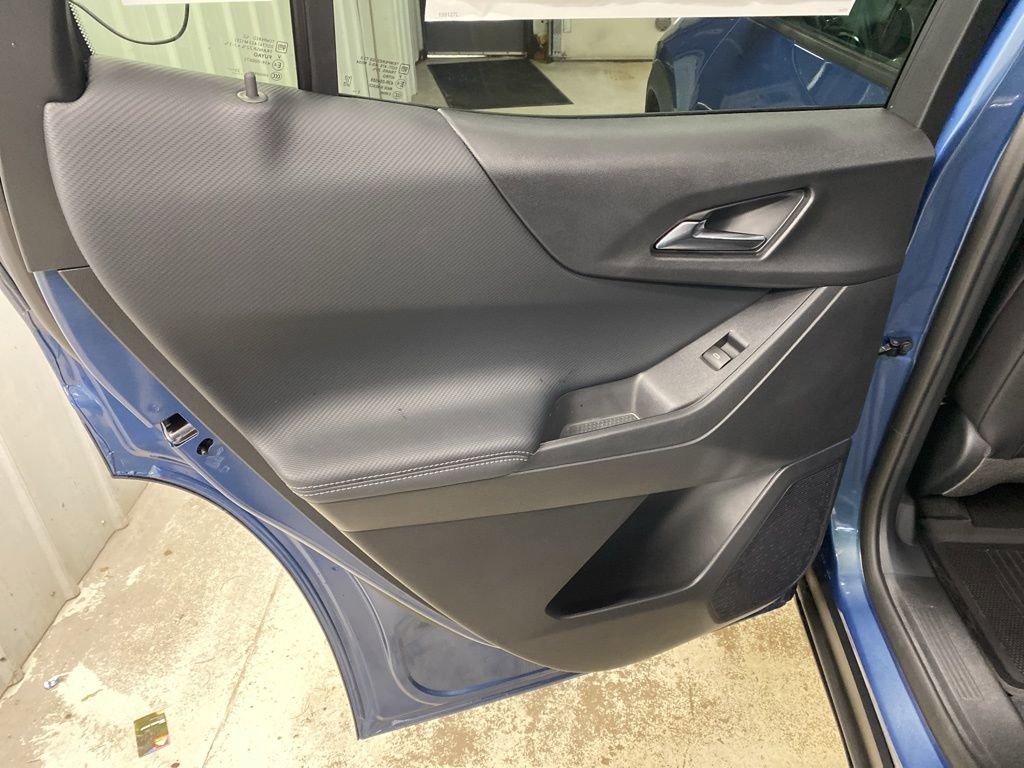 New 2026 Chevrolet Equinox LT w/ Convenience Package II AWD/4WD image 30