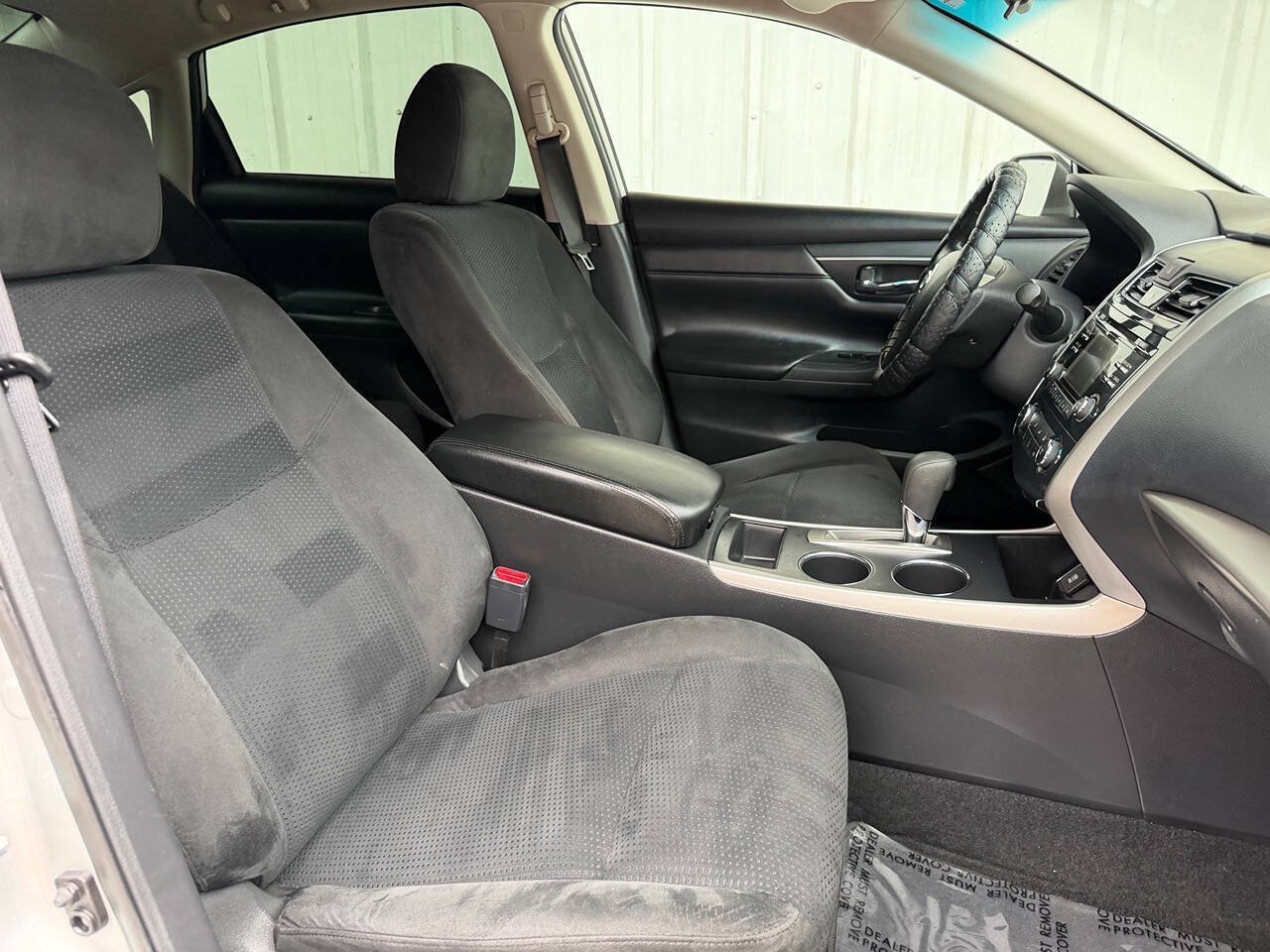 Used 2015 Nissan Altima 2.5 S w/ Special Edition Package FWD image 15
