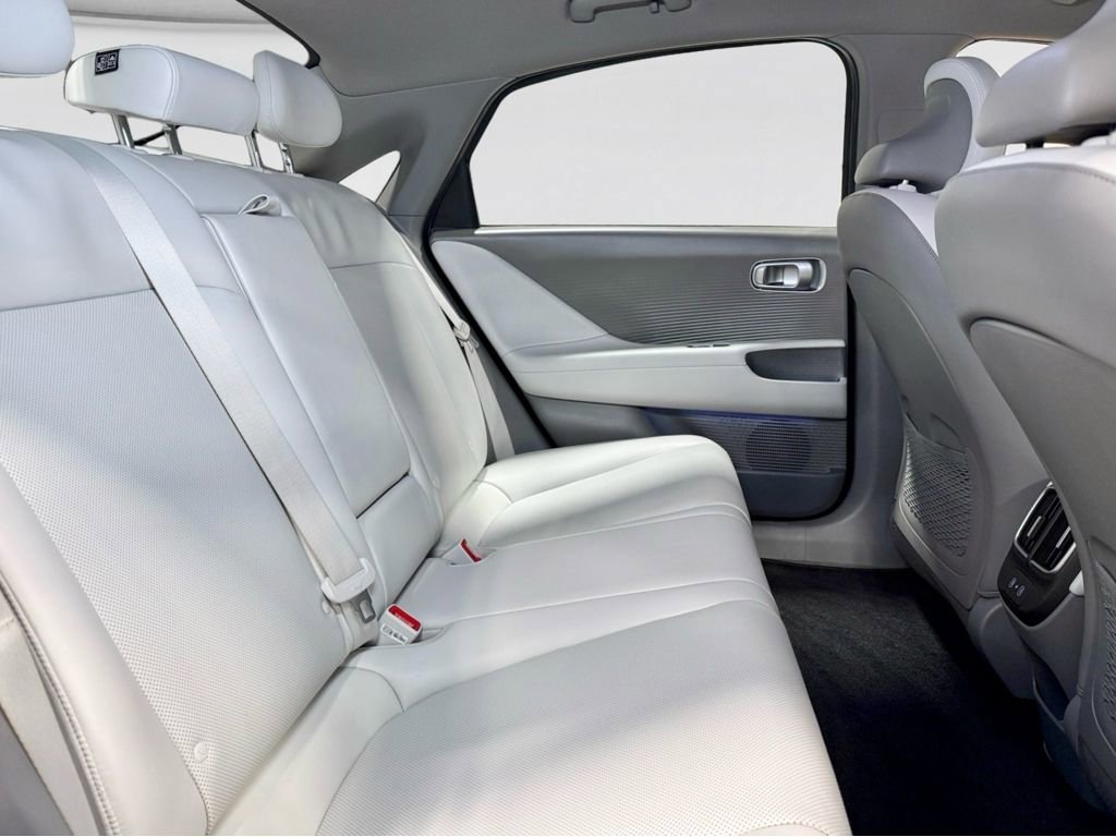 Used 2024 Hyundai Ioniq 6 SEL image 22