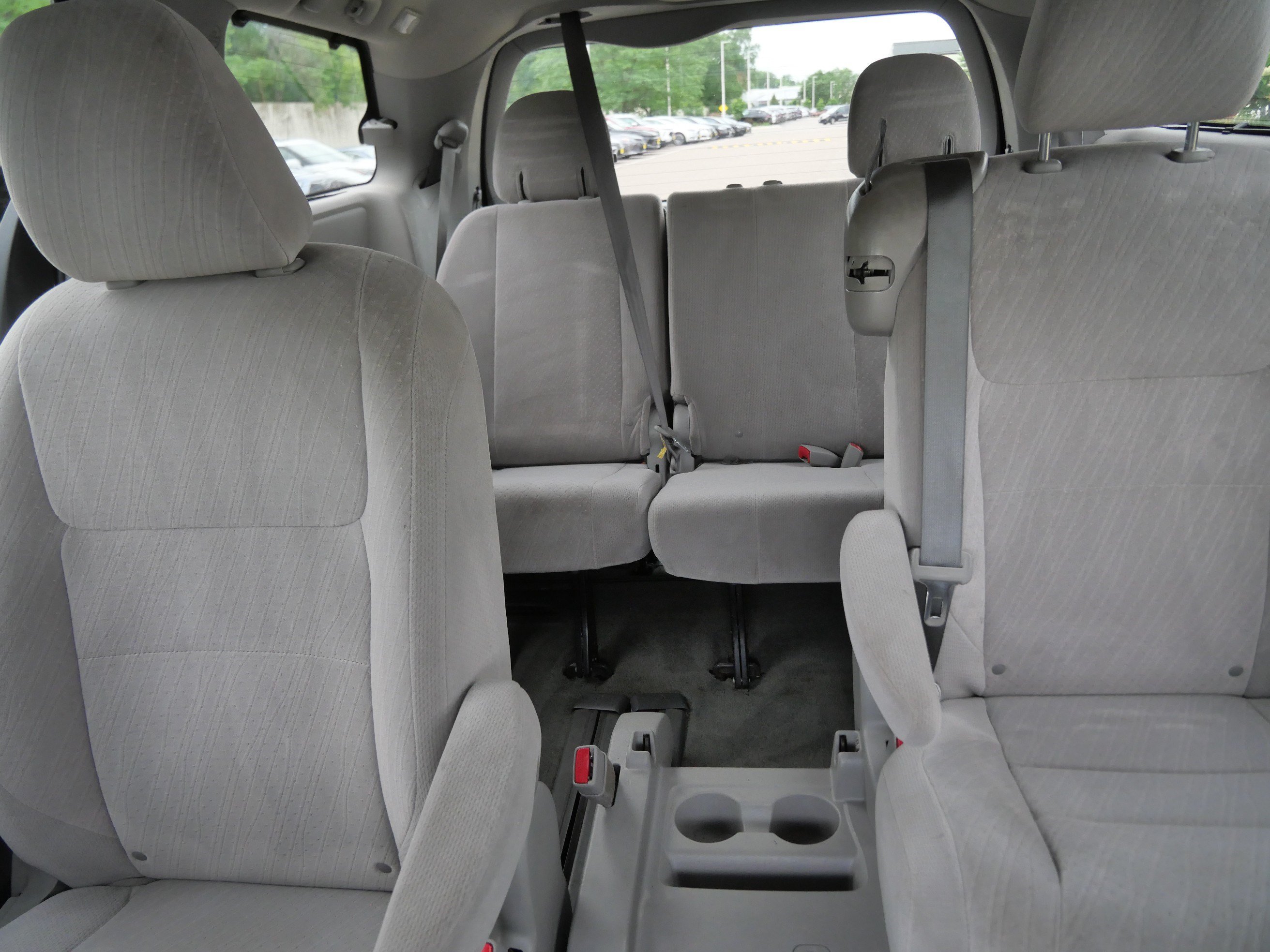 Used 2016 Toyota Sienna LE FWD image 13