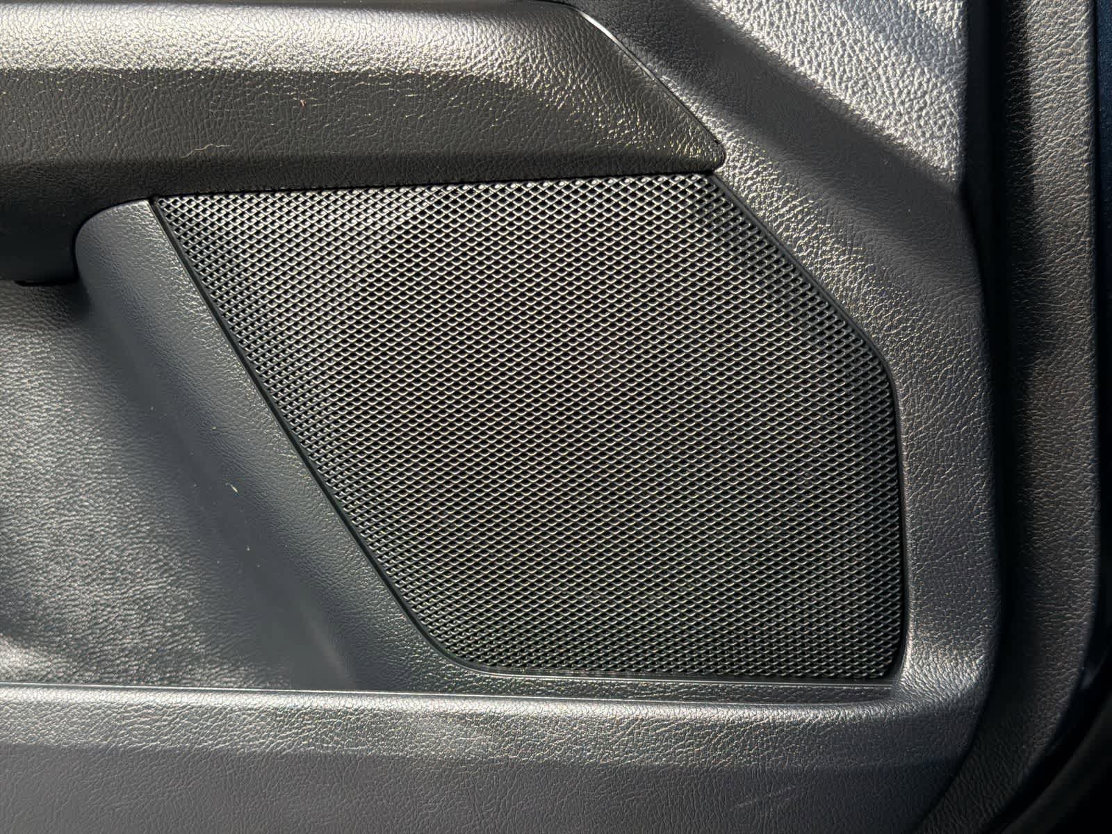 Used 2020 Ford Fusion SE FWD image 30