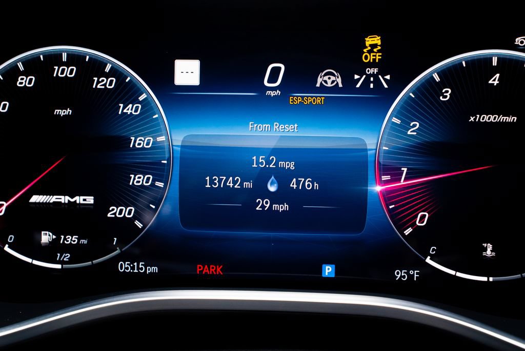 Used 2022 Mercedes-Benz SL 55 AMG 4MATIC w/ Driver Assistance Package image 46
