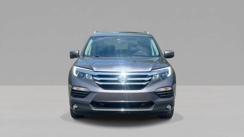 Used 2017 Honda Pilot Touring image 3
