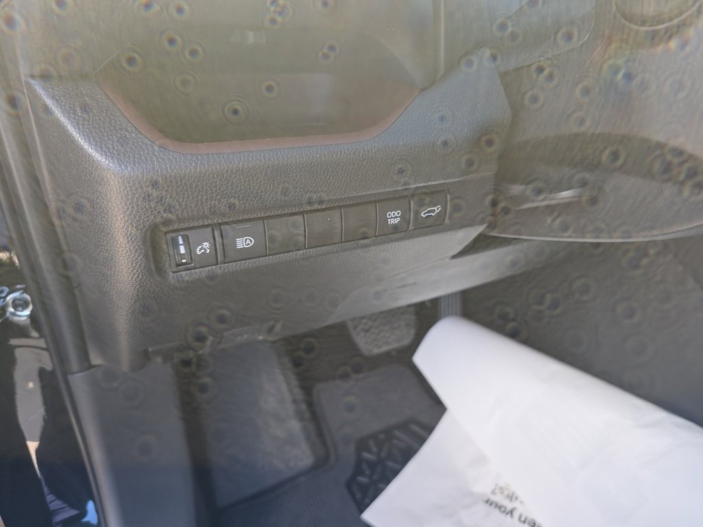 Used 2025 Toyota RAV4 Limited image 12