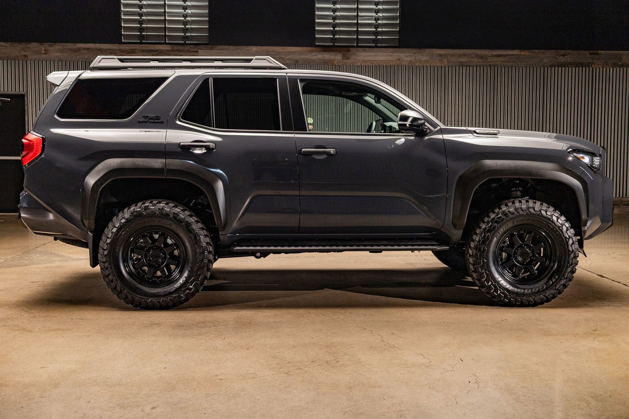 Used 2025 Toyota 4Runner TRD Off-Road image 11