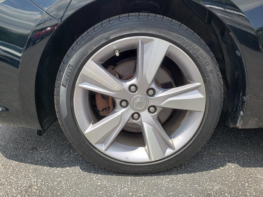 Used 2013 Acura ILX w/ Premium Package FWD image 29