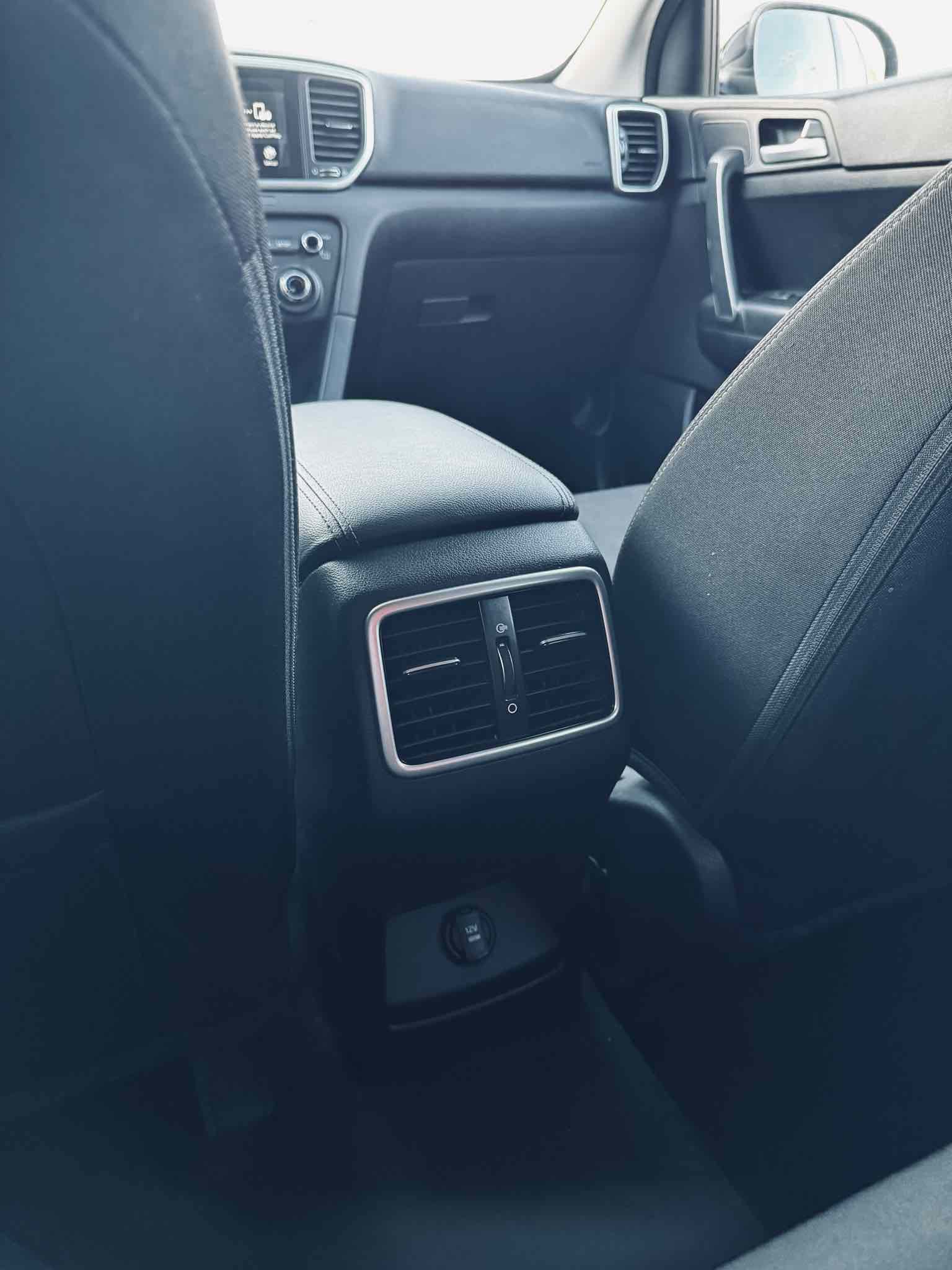 Used 2021 Kia Sportage LX image 9