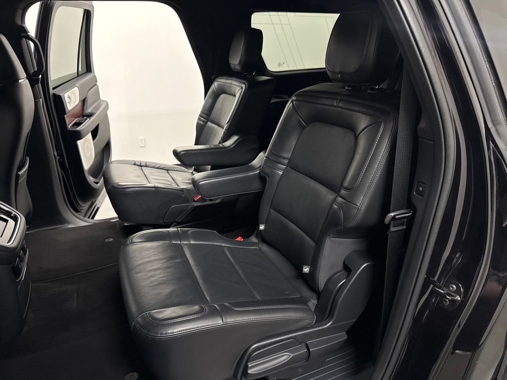 Used 2022 Lincoln Navigator L Reserve AWD/4WD image 29