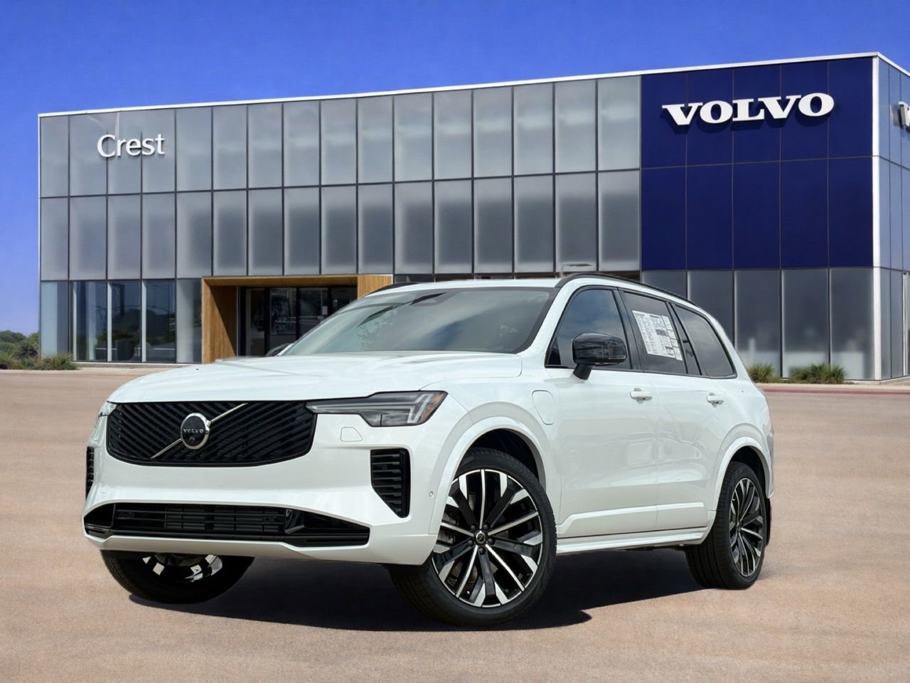 New 2026 Volvo XC90 T8 Ultra w/ Lounge Package