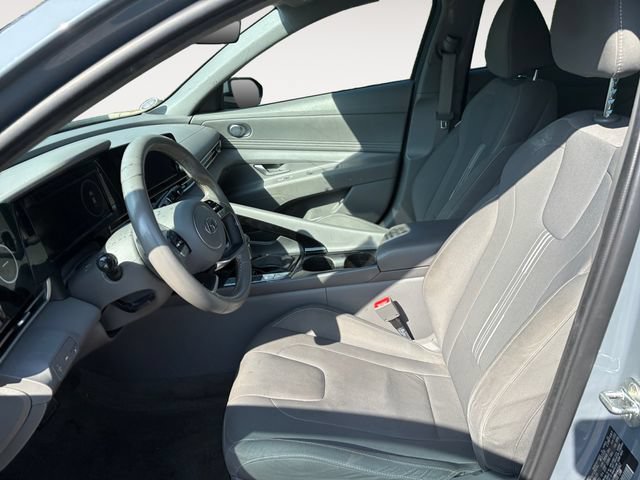 Used 2021 Hyundai Elantra SEL w/ Convenience Package FWD image 9