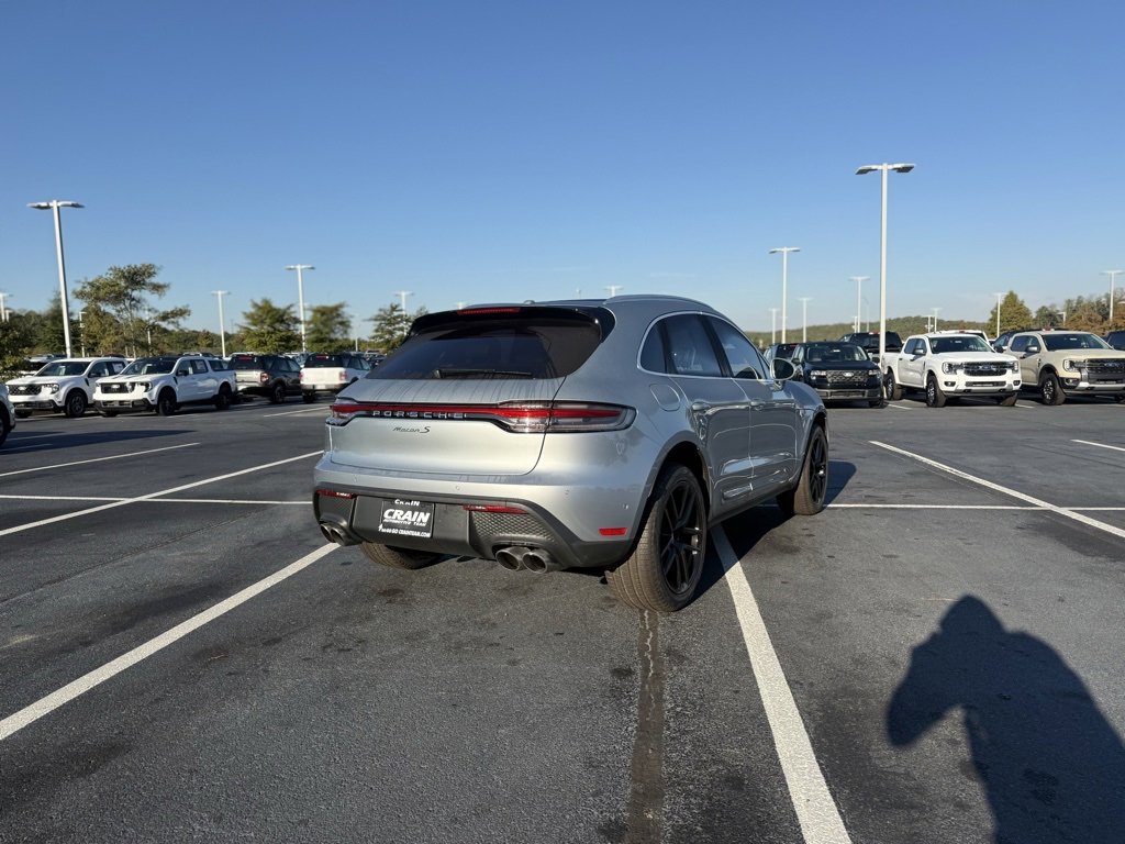 Used 2022 Porsche Macan S w/ Premium Package Plus image 8