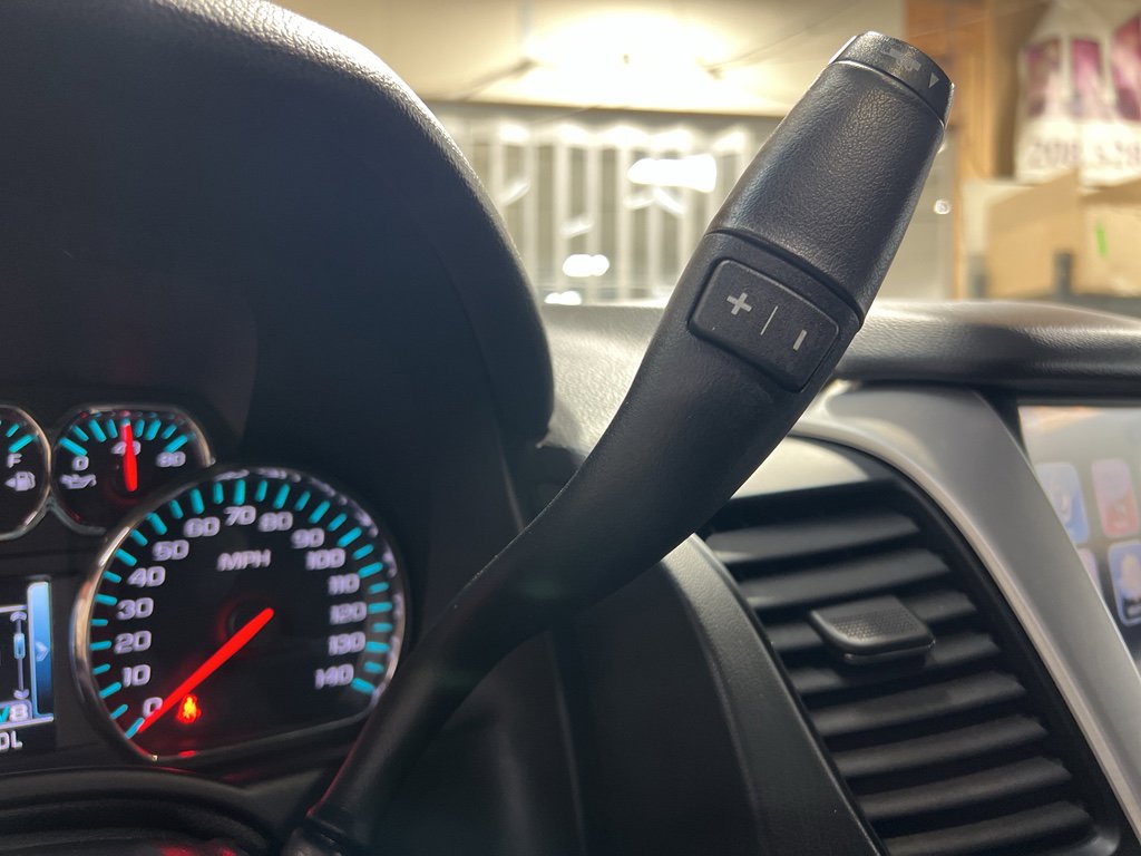 Certified 2018 GMC Yukon SLT w/ Open Road Package image 35