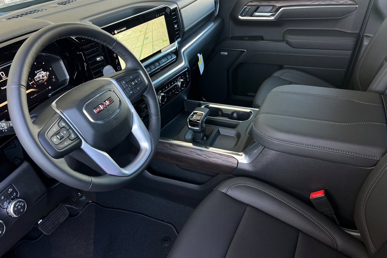 New 2026 GMC Sierra 1500 SLT AWD/4WD image 8