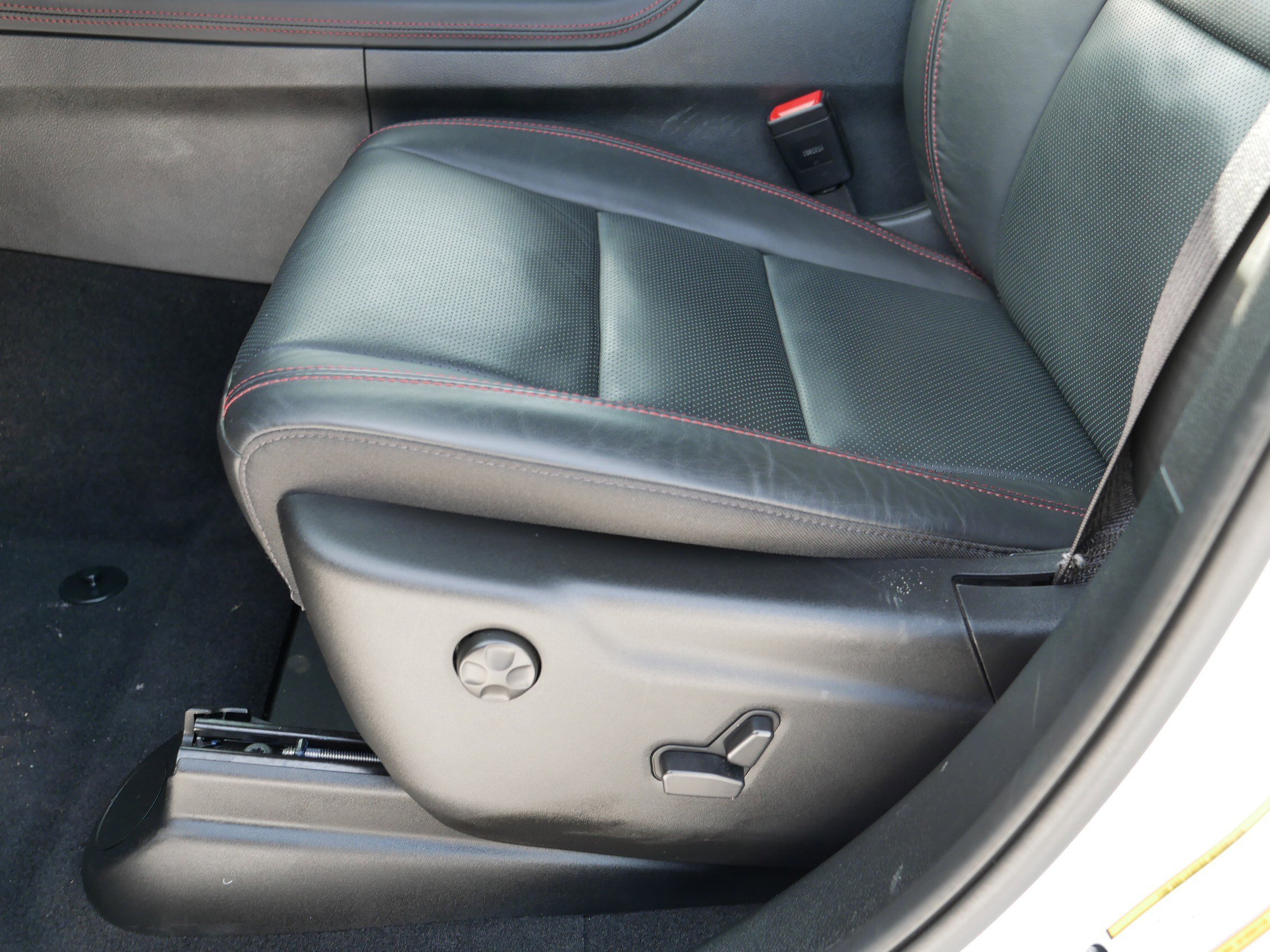 Certified 2025 Dodge Durango GT image 20