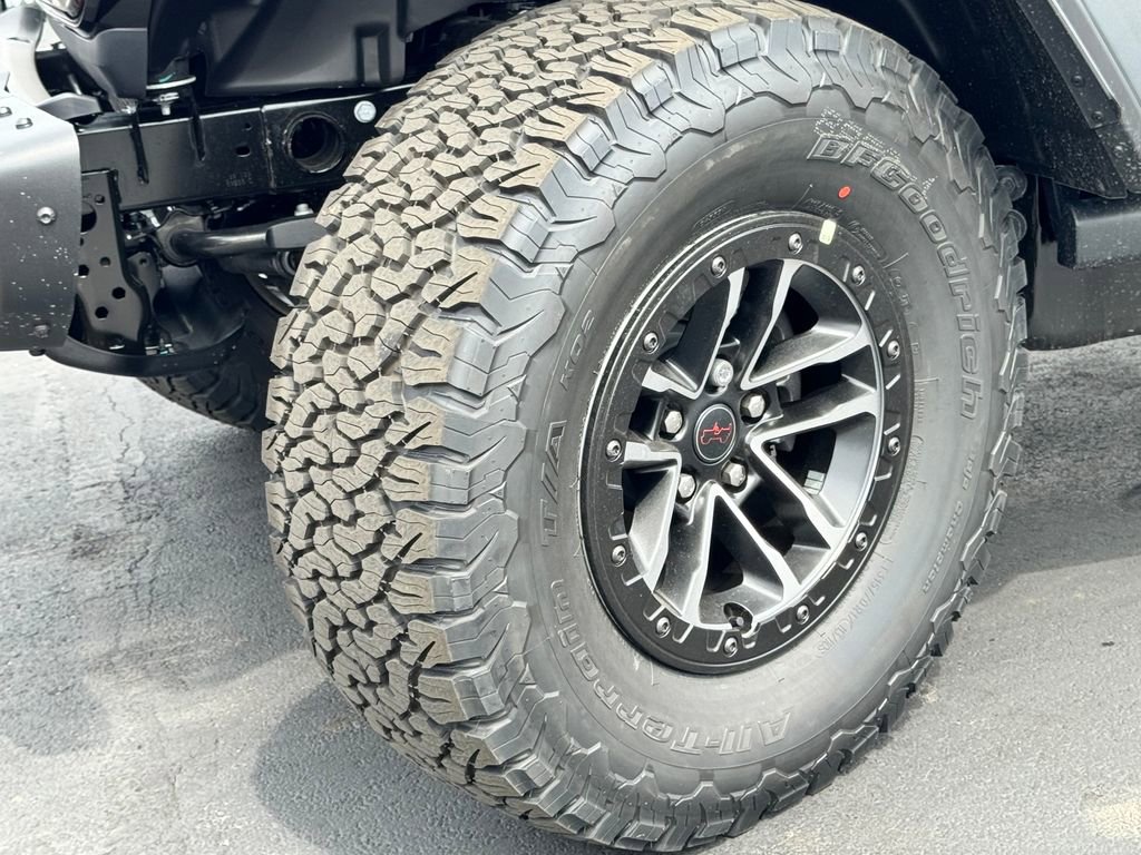 New 2026 Jeep Wrangler Unlimited Rubicon w/ Xtreme 35 Tire Package AWD/4WD image 9