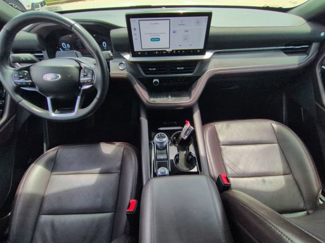 Used 2025 Ford Explorer Platinum RWD image 18