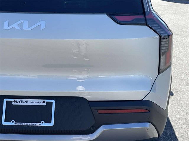New 2026 Kia EV9 Light image 11