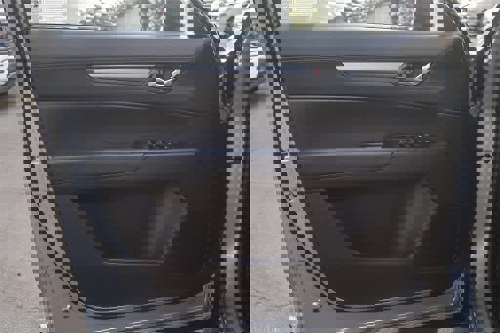 Used 2023 MAZDA CX-5 AWD 2.5 S w/ Select Package image 23