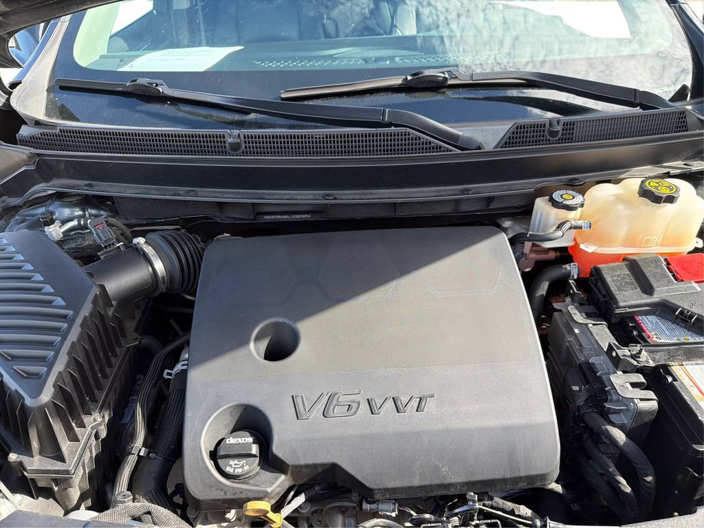 Used 2020 Buick Enclave Essence w/ Sound and Sites Package FWD image 12