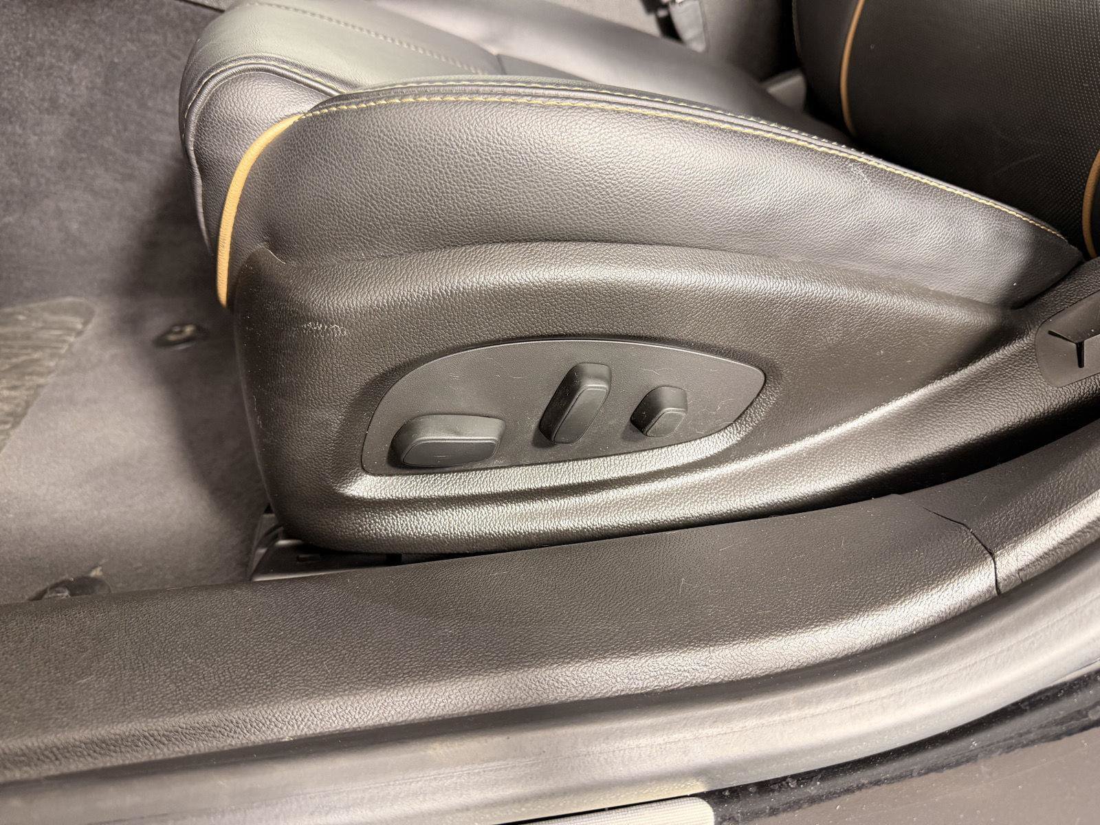 Used 2018 Chevrolet Impala Premier FWD image 13