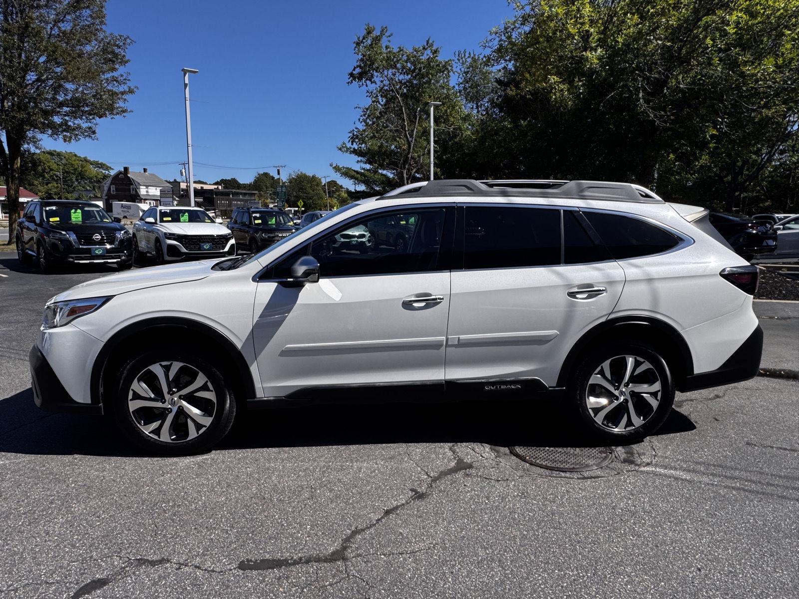 Used 2021 Subaru Outback Touring AWD/4WD image 4