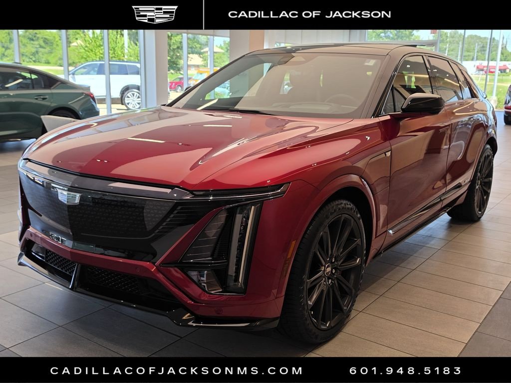 New 2027 Cadillac Lyriq V Premium w/ LPO, Floor Liner Package