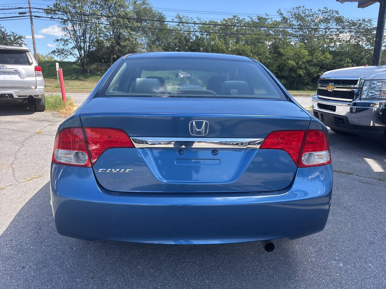 Used 2010 Honda Civic DX-VP image 7