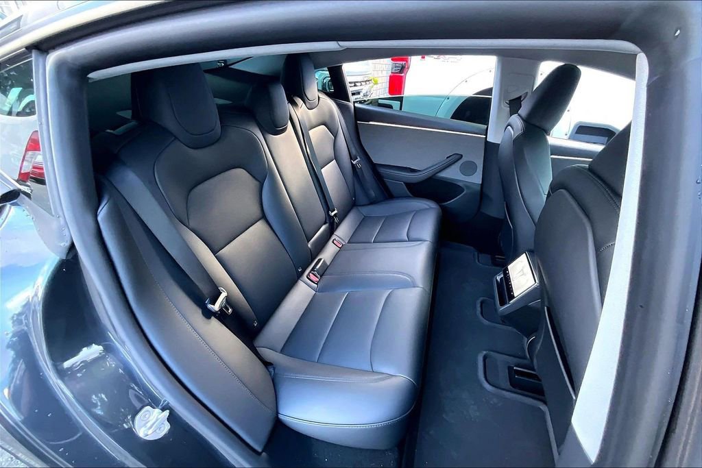 Used 2025 Tesla Model 3 Long Range image 29