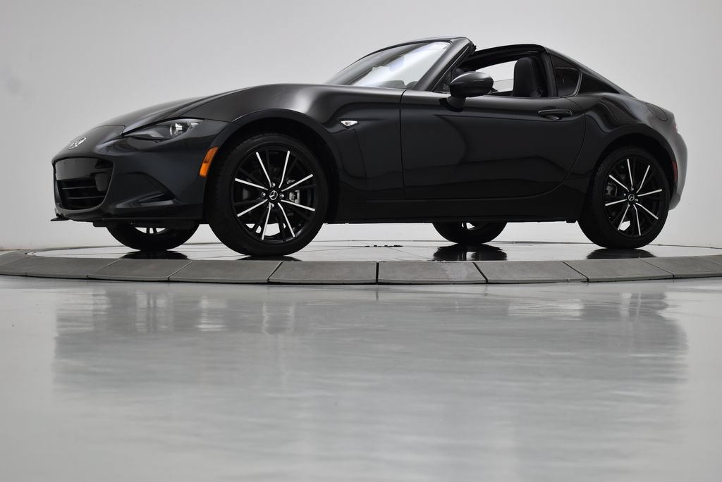Used 2025 MAZDA MX-5 Miata RF Grand Touring RWD image 16