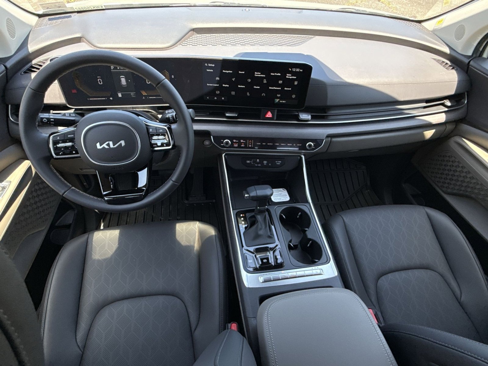New 2026 Kia Carnival EX FWD image 33