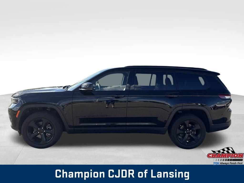 Used 2024 Jeep Grand Cherokee L Altitude AWD/4WD image 4