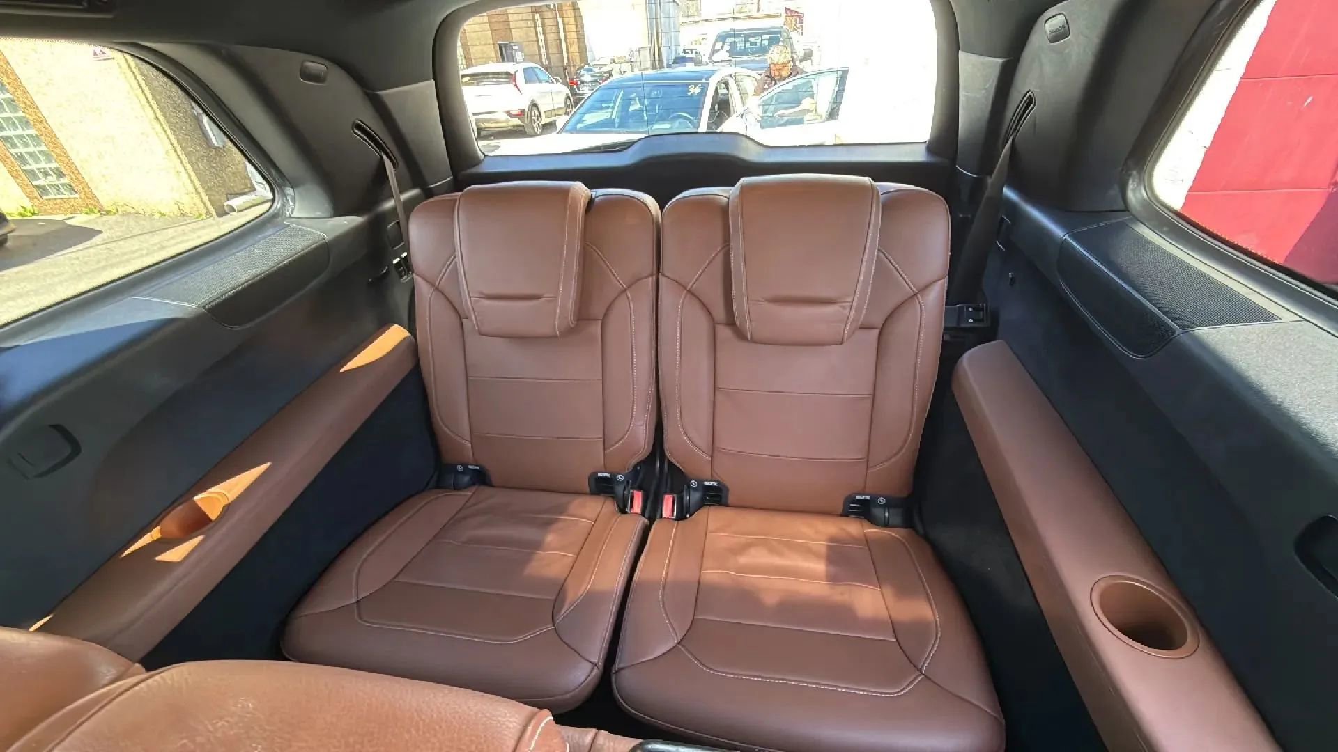 Used 2017 Mercedes-Benz GLS 450 4MATIC image 27