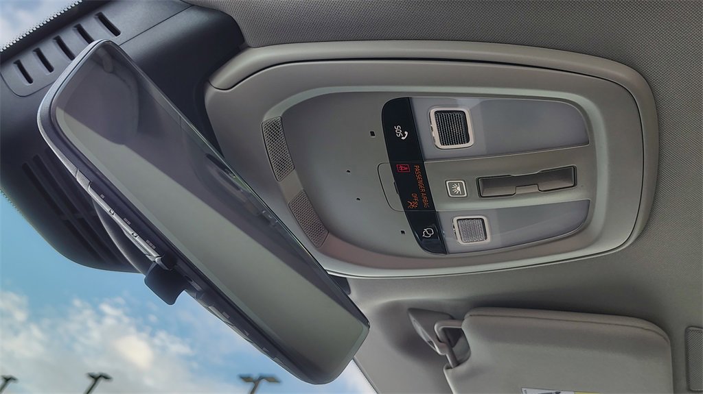 New 2026 Volvo XC90 B5 Core w/ Protection Package Premier image 24