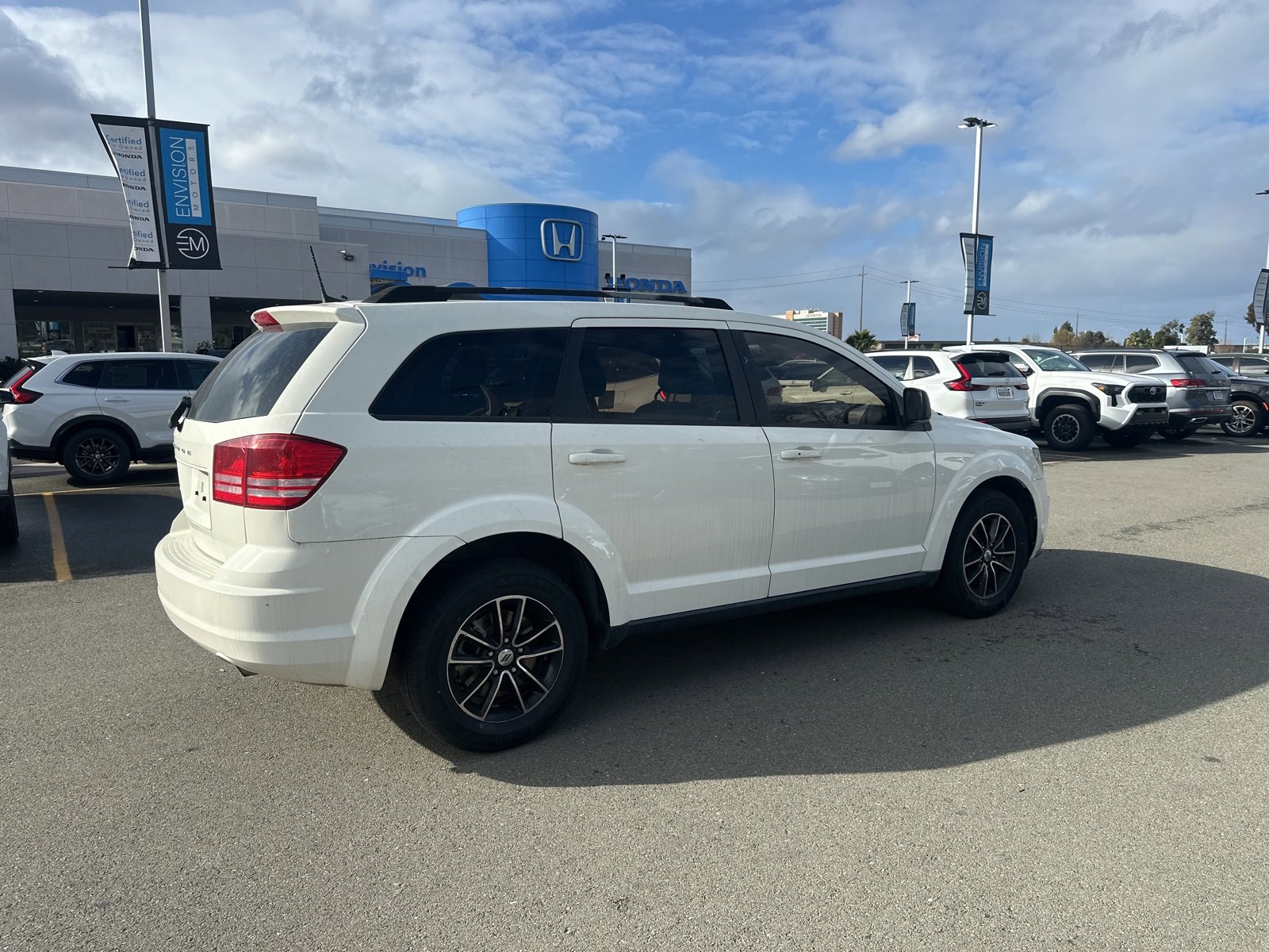 Used 2018 Dodge Journey SE w/ Connectivity Group image 3