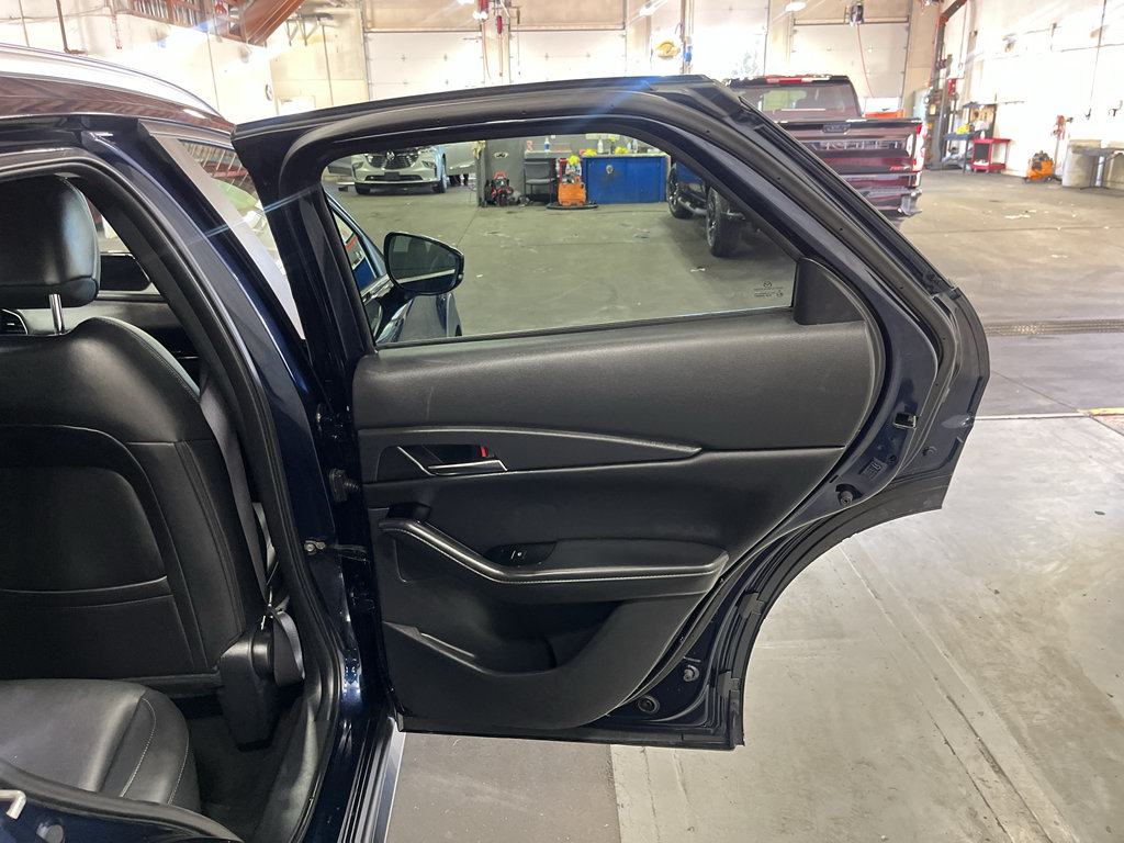 Used 2025 MAZDA CX-30 AWD 2.5 S w/ Preferred Package image 26